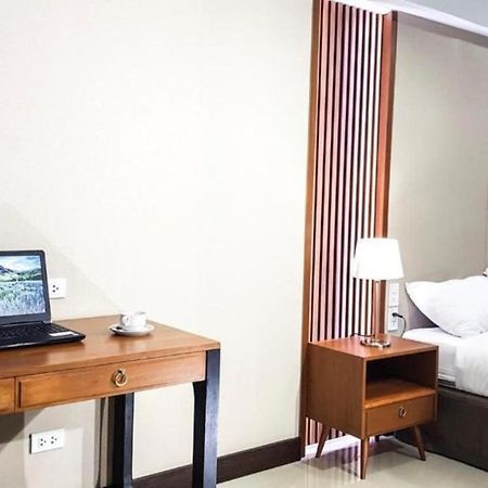 Room58 Банкок Екстериор снимка