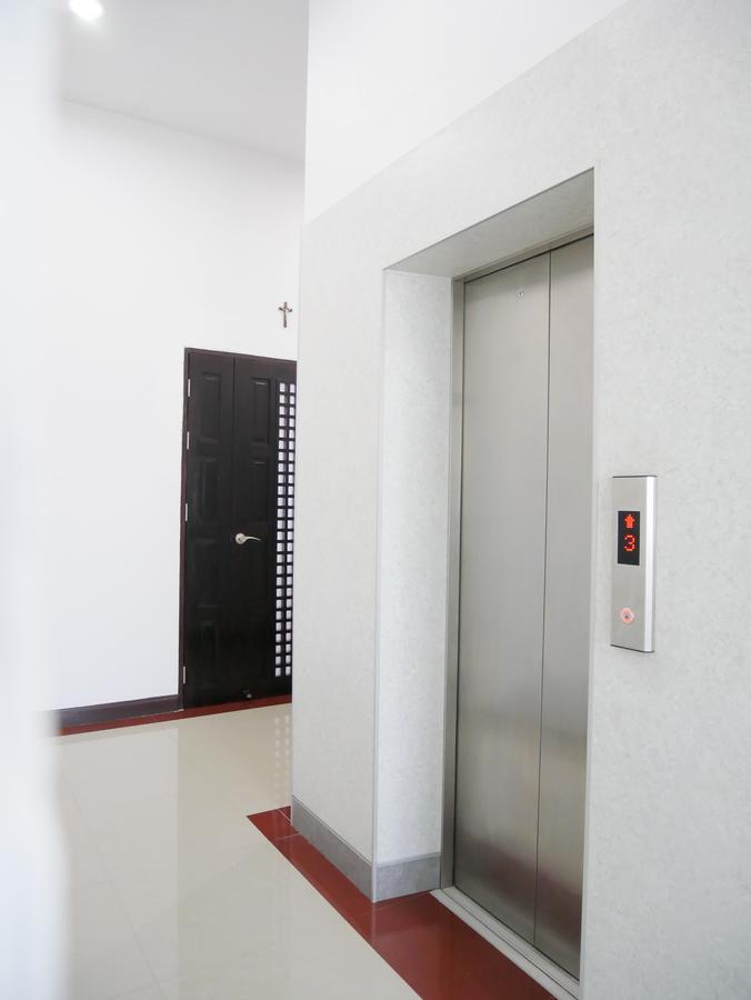Room58 Банкок Екстериор снимка