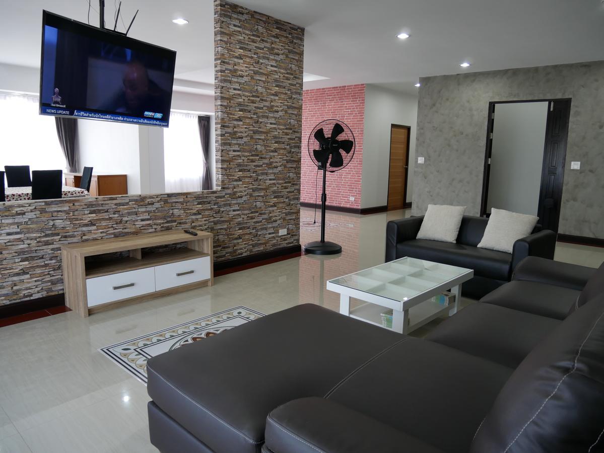 Room58 Банкок Екстериор снимка
