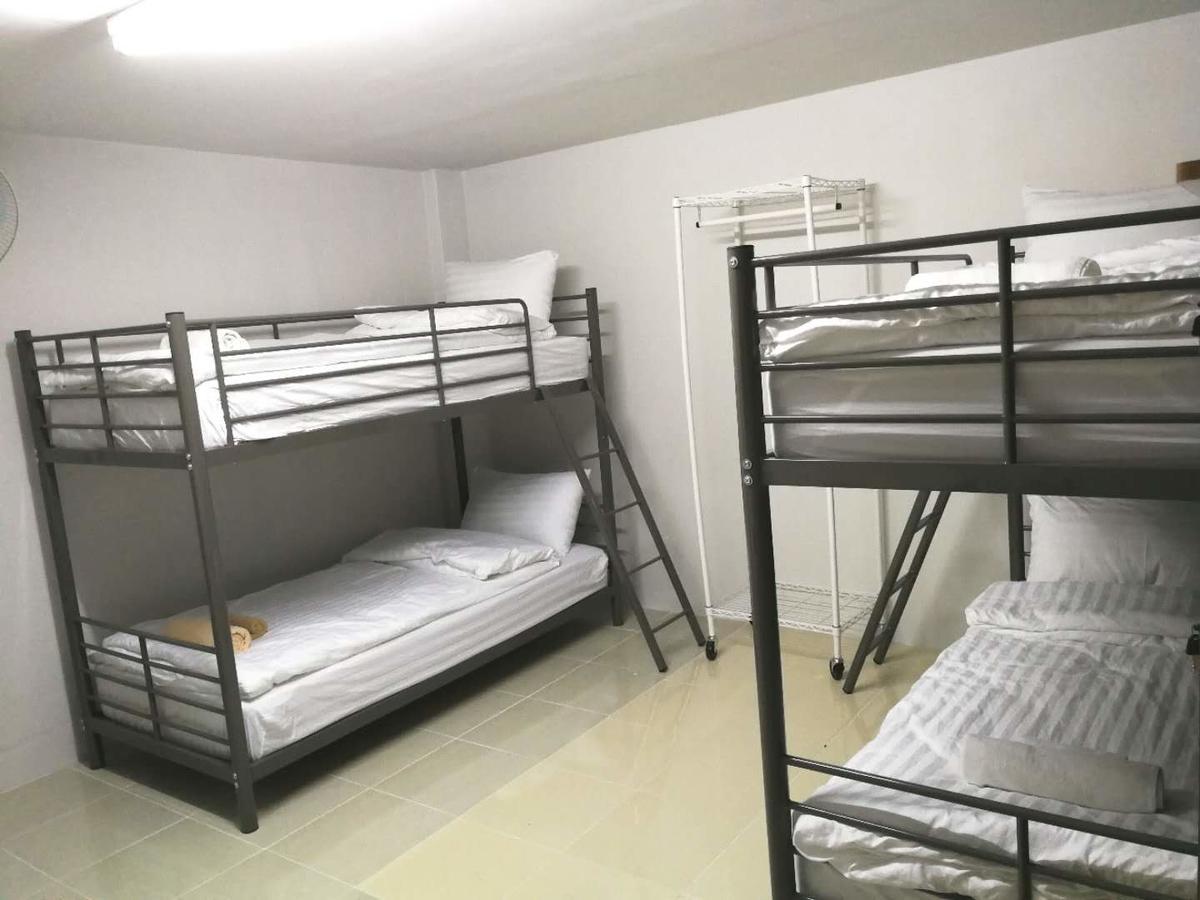 Room58 Банкок Екстериор снимка